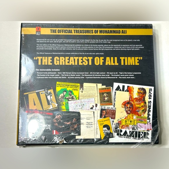 The Official Treasures of Muhammad Ali - Large Collector’s Book 🥊 - Picture 7 of 9